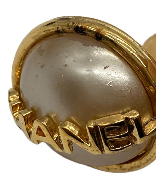 CHANEL（シャネル）CHANEL (シャネル) パールロゴイヤリング ゴールド サイズ:-の古着・服飾アイテム