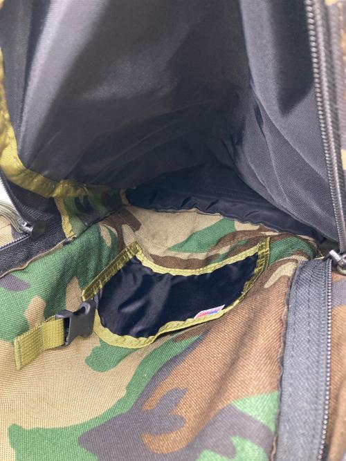 BRIEFING（ブリーフィング）BRIEFING (ブリーフィング) URBAN RESEARCH DOORS (アーバンリサーチドアーズ) FORCE カモフラ柄バックパック グリーン サイズ:-の古着・服飾アイテム