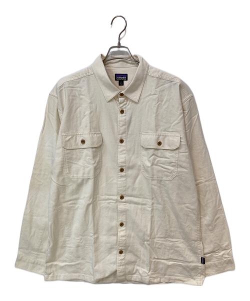 Patagonia（パタゴニア）Patagonia (パタゴニア) L/S Organic Cotton MW Fjord Flannel Shirt ナチュラル サイズ:XLの古着・服飾アイテム