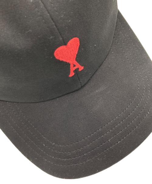 AMI Alexandre Mattiussi（アミアレクサンドルマテュッシ）AMI Alexandre Mattiussi (アミアレクサンドルマテュッシ) Ami de Coeur エンブロイダリー キャップ ブラック サイズ:-の古着・服飾アイテム