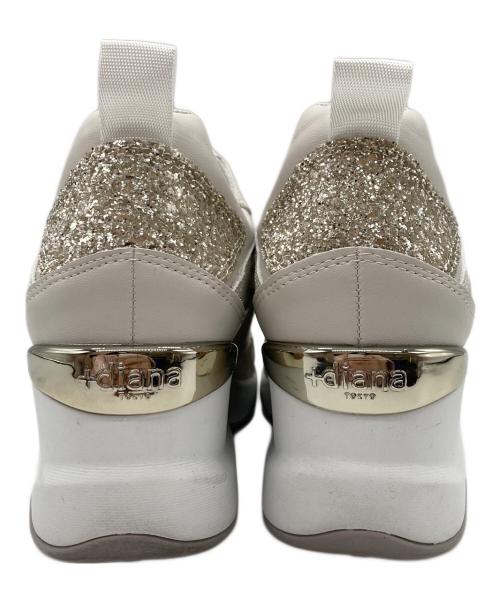 DIANA（ダイアナ）DIANA (ダイアナ) グリッター ヒールアップスニーカー ベージュ サイズ:US7.5の古着・服飾アイテム