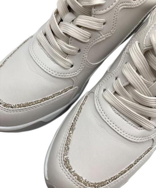 DIANA（ダイアナ）DIANA (ダイアナ) グリッター ヒールアップスニーカー ベージュ サイズ:US7.5の古着・服飾アイテム