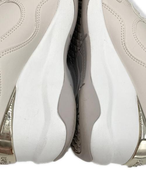 DIANA（ダイアナ）DIANA (ダイアナ) グリッター ヒールアップスニーカー ベージュ サイズ:US7.5の古着・服飾アイテム