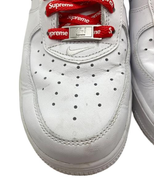 NIKE（ナイキ）NIKE (ナイキ) SUPREME (シュプリーム) AIR FORCE 1 LOW スニーカー WHITE/WHIT サイズ:UK8の古着・服飾アイテム