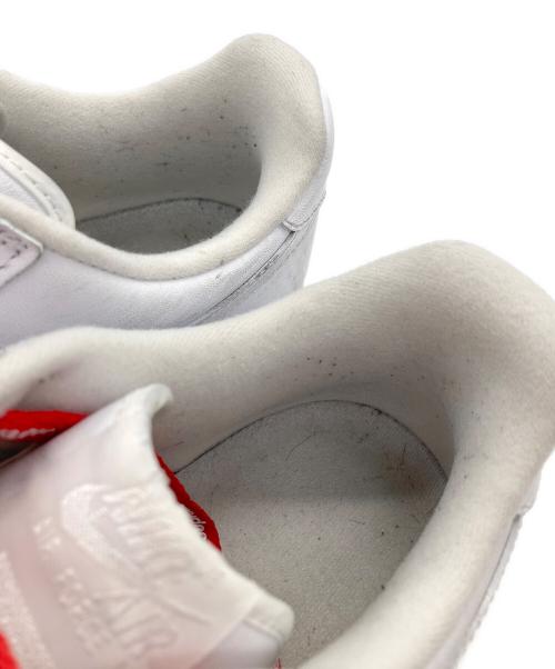 NIKE（ナイキ）NIKE (ナイキ) SUPREME (シュプリーム) AIR FORCE 1 LOW スニーカー WHITE/WHIT サイズ:UK8の古着・服飾アイテム