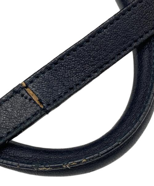 Yves Saint Laurent（イヴサンローラン）Yves Saint Laurent (イヴサンローラン) カバスシックミニ 2WAYバッグ ネイビー サイズ:-の古着・服飾アイテム