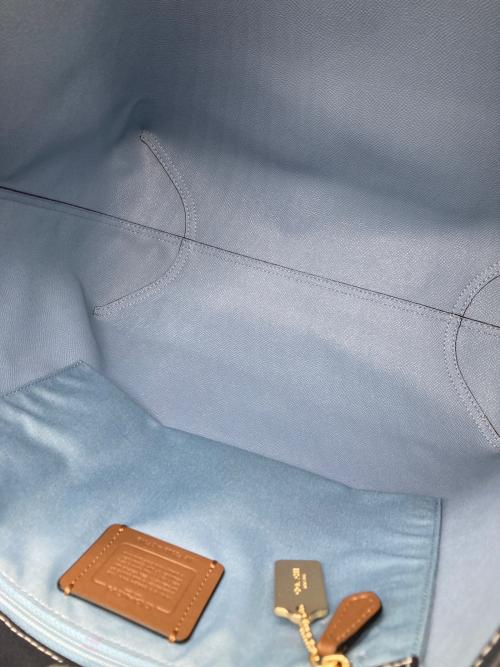 COACH（コーチ）COACH (コーチ) シティ トート・シグネチャー モノグラム プリント ブルーの古着・服飾アイテム