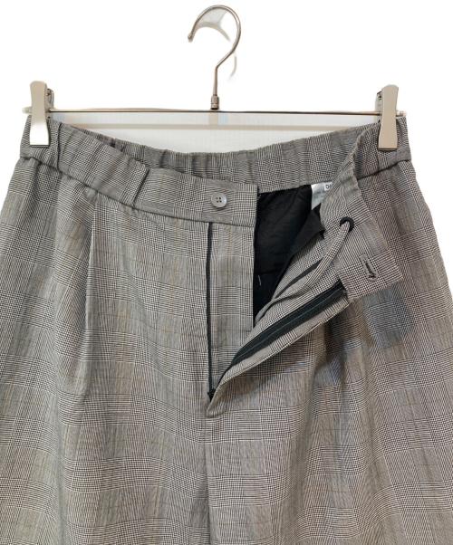 ATON（エイトン）ATON (エイトン) WOOL TROPICAL EASY TAPERED PANTS グレー サイズ:04の古着・服飾アイテム