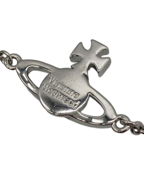 Vivienne Westwood（ヴィヴィアンウエストウッド）Vivienne Westwood (ヴィヴィアンウエストウッド) MAYFAIR BAS RELIEF ブレスレット シルバーの古着・服飾アイテム