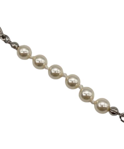 Vivienne Westwood（ヴィヴィアンウエストウッド）Vivienne Westwood (ヴィヴィアンウエストウッド) Mini Bas Relief Pearl Bracelet シルバー×ホワイト サイズ:-の古着・服飾アイテム