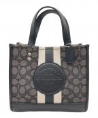 COACHコーチ）の古着「デンプシー トート 22 シグネチャー ジャカード ウィズ ストライプ アンド コーチ パッチ」｜ブラック