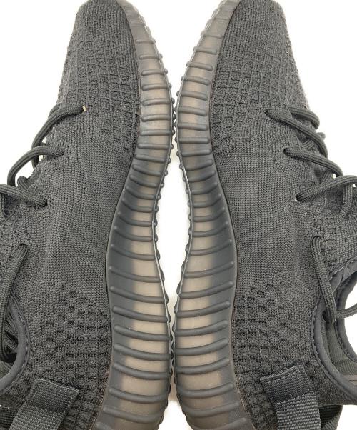 adidas（アディダス）adidas (アディダス) YEEZY BOOST 350 V2 ローカットスニーカー ONYX/ONYX/ONYX サイズ:US9の古着・服飾アイテム