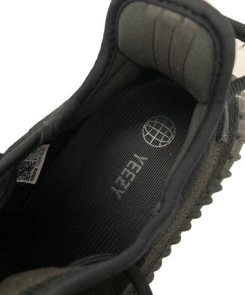 adidas（アディダス）adidas (アディダス) YEEZY BOOST 350 V2 ローカットスニーカー ONYX/ONYX/ONYX サイズ:US9の古着・服飾アイテム