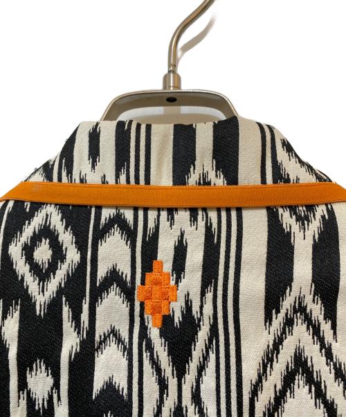 MARCELO BURLON（マルセロバーロン）MARCELO BURLON (マルセロバーロン) Folk Jacquard Coach Jacket/ フォークジャカードコーチジャケット ホワイト×ブラック サイズ:Mの古着・服飾アイテム