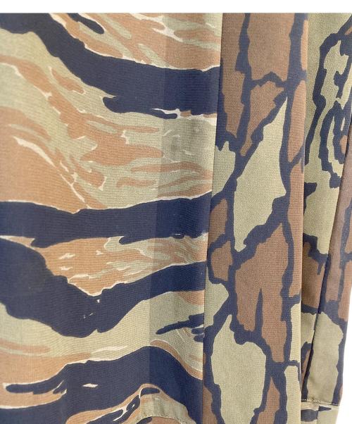 hysterics（ヒステリックス）hysterics (ヒステリックス) カモフラノースリーブワンピース カーキ サイズ:FREEの古着・服飾アイテム