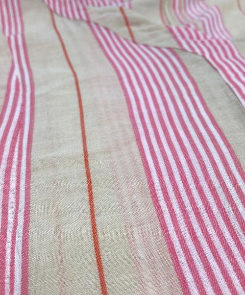 ne quittez pas（ヌキテパ）ne quittez pas (ヌキテパ) ストラップVネックワンピース ベージュ サイズ:-の古着・服飾アイテム