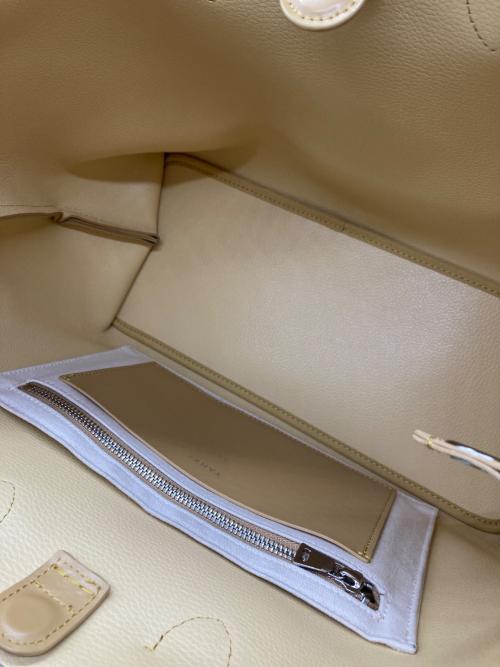 YAHKI（ヤーキ）YAHKI (ヤーキ) Spick and Span (スピックアンドスパン) Wフェイストート バッグ ベージュ サイズ:-の古着・服飾アイテム