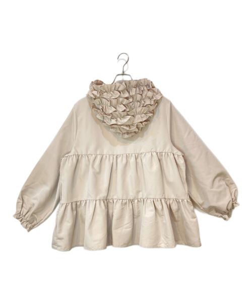 Fit more（フィットモア）Fit more (フィットモア) フリルフードティアードジャケット ベージュ サイズ:Fの古着・服飾アイテム
