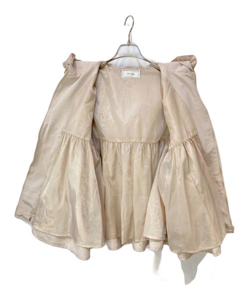 Fit more（フィットモア）Fit more (フィットモア) フリルフードティアードジャケット ベージュ サイズ:Fの古着・服飾アイテム