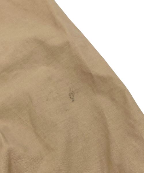 YORI（ヨリ）YORI (ヨリ) バックギャザー撥水パーカー ベージュ サイズ:Fの古着・服飾アイテム