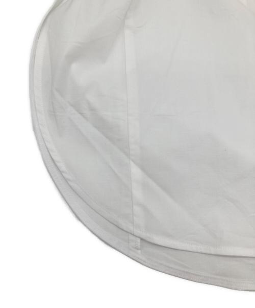 YORI（ヨリ）YORI (ヨリ) ウェッジラインブラウス ホワイト サイズ:Fの古着・服飾アイテム