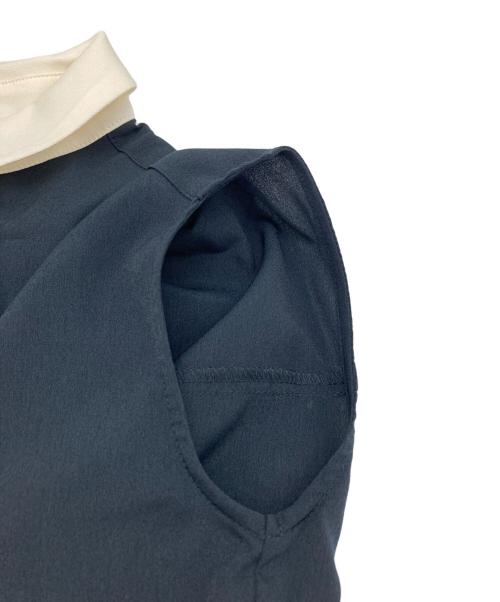 SHIPS any（シップスエニィ）SHIPS any (シップスエニィ) ジョーゼット プリーツ バイカラー フレンチスリーブ ワンピース ネイビー サイズ:Fの古着・服飾アイテム