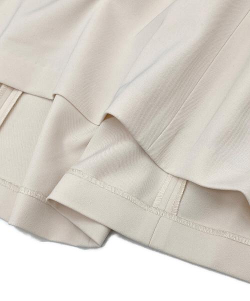 forme（フォルメ）forme (フォルメ) スリーブレスコクーントップス アイボリー サイズ:1の古着・服飾アイテム