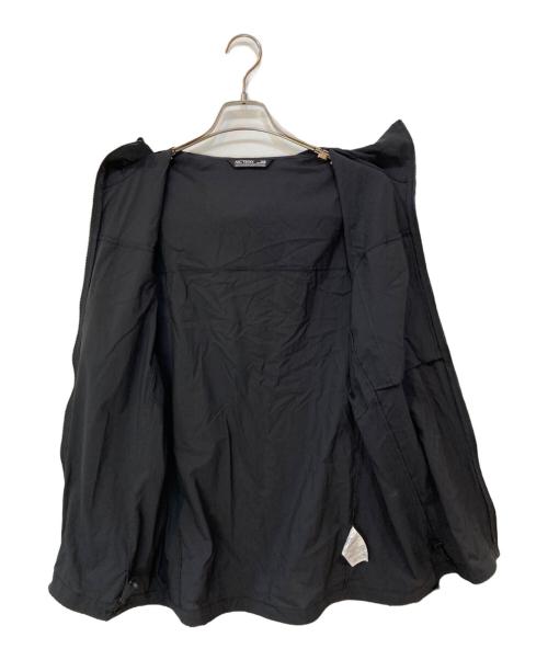 ARC'TERYX（アークテリクス）ARC'TERYX (アークテリクス) SQUAMISH HOODY ジャケット ブラック サイズ:Mの古着・服飾アイテム
