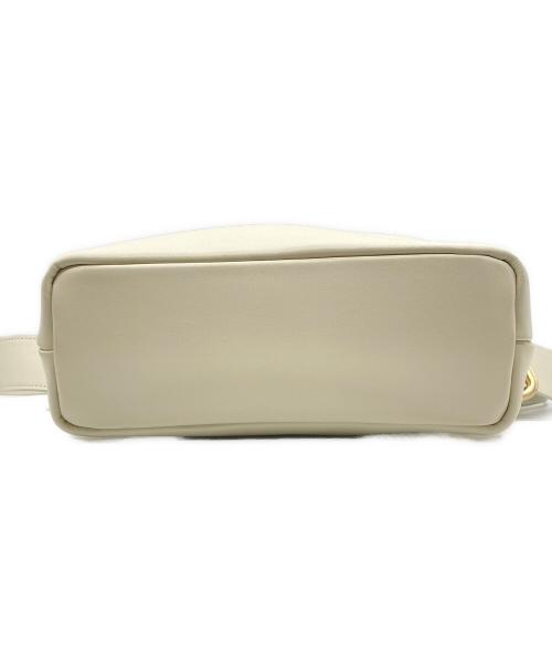 osoi（オソイ）osoi (オソイ) MINI BROT ショルダーバッグ クリーム サイズ:-の古着・服飾アイテム