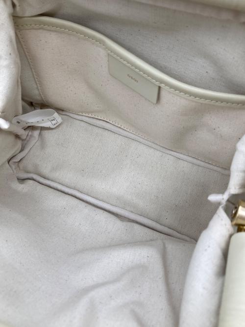 osoi（オソイ）osoi (オソイ) MINI BROT ショルダーバッグ クリーム サイズ:-の古着・服飾アイテム