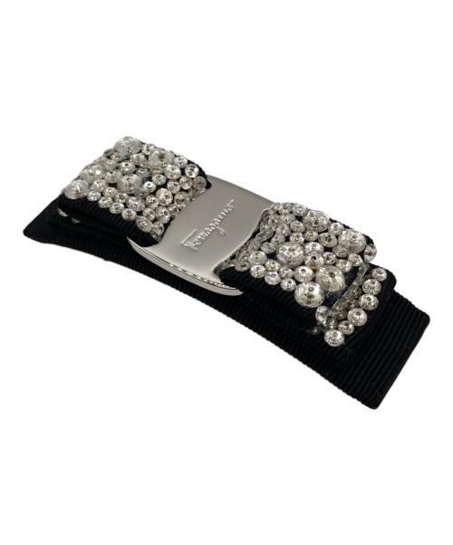 Salvatore Ferragamo（サルヴァトーレ フェラガモ）Salvatore Ferragamo (サルヴァトーレ フェラガモ) リボンビジューバレッタ ブラック サイズ:-の古着・服飾アイテム