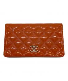 CHANEL（シャネル）の古着「ブリリアントココマーク マトラッセ 2つ折り長財布」｜オレンジ