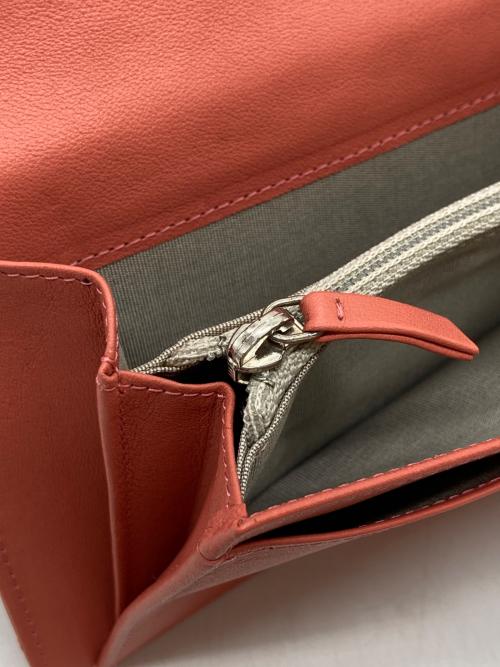 CHANEL（シャネル）CHANEL (シャネル) ブリリアントココマーク マトラッセ 2つ折り長財布 オレンジ サイズ:-の古着・服飾アイテム