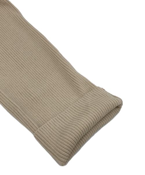 FRAY ID（フレイ アイディー）FRAY ID (フレイ アイディー) ニットコンビタックティアードワンピ ベージュの古着・服飾アイテム