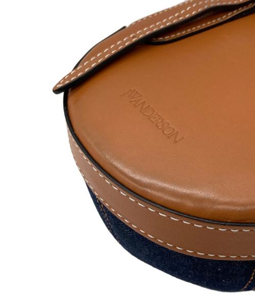 J.W.ANDERSON（ジェイダブリューアンダーソン）J.W.ANDERSON (ジェイダブリューアンダーソン) Midi Denim Cap Bag ブラウン×ブルー サイズ:-の古着・服飾アイテム
