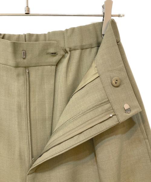 forme（フォルメ）forme (フォルメ) CurvedPants カーキ サイズ:1の古着・服飾アイテム