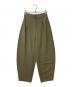 forme（フォルメ）の古着「CurvedPants」｜カーキ