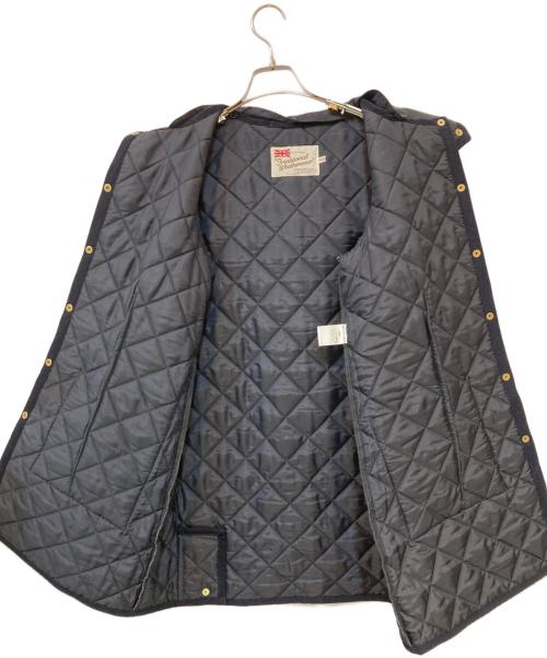 Traditional Weatherwear（トラディショナルウェザーウェア）Traditional Weatherwear (トラディショナルウェザーウェア) ARKLEY W/HOOD フード付 ノーカラーキルティングジャケット ネイビー サイズ:36の古着・服飾アイテム