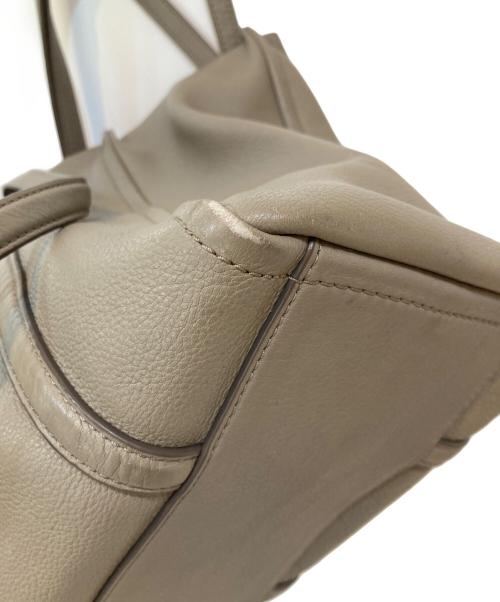 MARC JACOBS（マークジェイコブズ）MARC JACOBS (マークジェイコブス) THE TAG TOTE バッグ STONEの古着・服飾アイテム