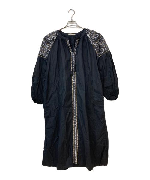 ne quittez pas（ヌキテパ）ne quittez pas (ヌキテパ) 刺繍ワンピース ブラック サイズ:-の古着・服飾アイテム