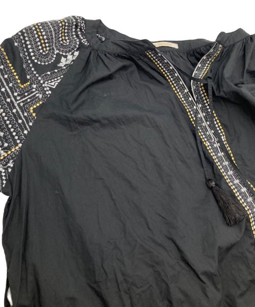 ne quittez pas（ヌキテパ）ne quittez pas (ヌキテパ) 刺繍ワンピース ブラック サイズ:-の古着・服飾アイテム