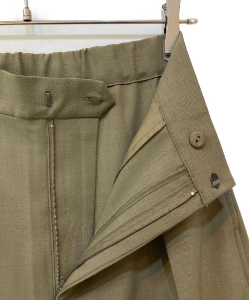 forme（フォルメ）forme (フォルメ) Curved Pants カーキ サイズ:1の古着・服飾アイテム