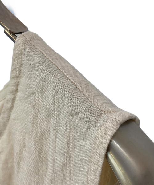 TSUHARU by samansa Mos2（ツハル バイ サマンサモスモス）TSUHARU by samansa Mos2 (ツハル バイ サマンサモスモス) ノースリピンタックワンピース ベージュ サイズ:Mの古着・服飾アイテム