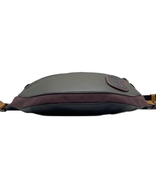 COACH（コーチ）COACH (コーチ) Rivington Belt Bag In Colorblock With Coach Patch ウエストバッグ カーキ サイズ:-の古着・服飾アイテム