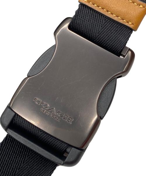 COACH（コーチ）COACH (コーチ) Rivington Belt Bag In Colorblock With Coach Patch ウエストバッグ カーキ サイズ:-の古着・服飾アイテム