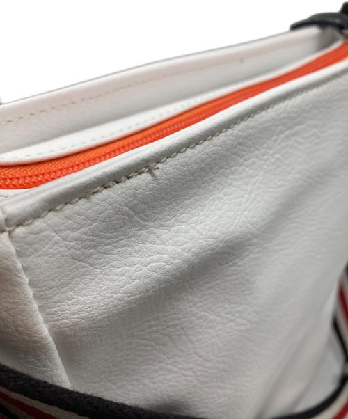 CASTELBAJAC（カステルバジャック）CASTELBAJAC (カステルバジャック) パンセ ショルダーバッグ ホワイトの古着・服飾アイテム