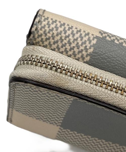 COACH（コーチ）COACH (コーチ) SVCAH バッファロープレイドプリント 3つ折り財布 ベージュ×グレー サイズ:-の古着・服飾アイテム