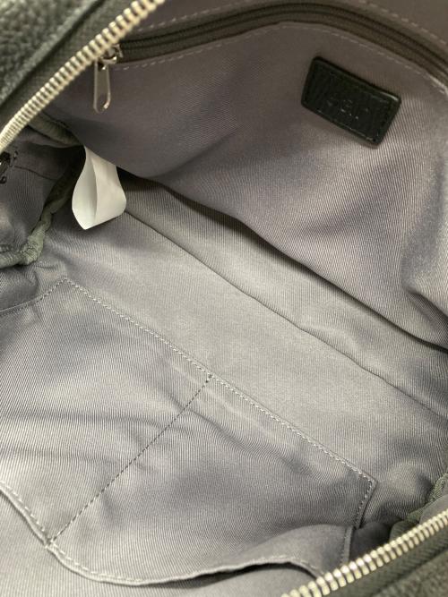 ear PAPILLONNER（イアパピヨネ）ear PAPILLONNER (イアパピヨネ) スタッズボストンバッグ ブラック サイズ:-の古着・服飾アイテム