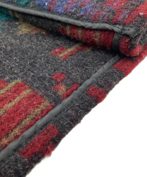 L.L.Bean（エルエルビーン）L.L.Bean (エルエルビーン) ネイティブ柄コンチョボタンコート マルチカラー サイズ:Mの古着・服飾アイテム