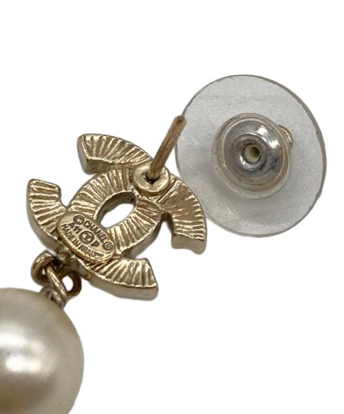 CHANEL（シャネル）CHANEL (シャネル) ラインストーンココマークパールピアス ゴールドカラー サイズ:-の古着・服飾アイテム